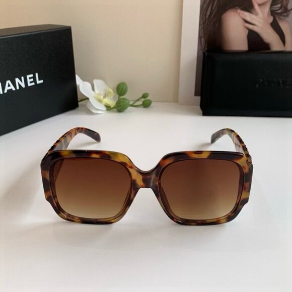 Chanel Women’s Sunglasses 🕶 - Picture 1 of 6